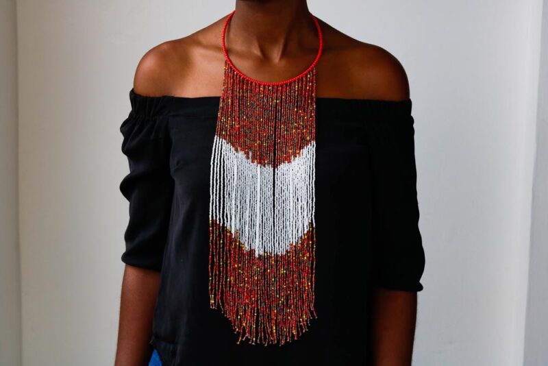 ATAHO African beaded pendant necklace to be worn in any occasion.